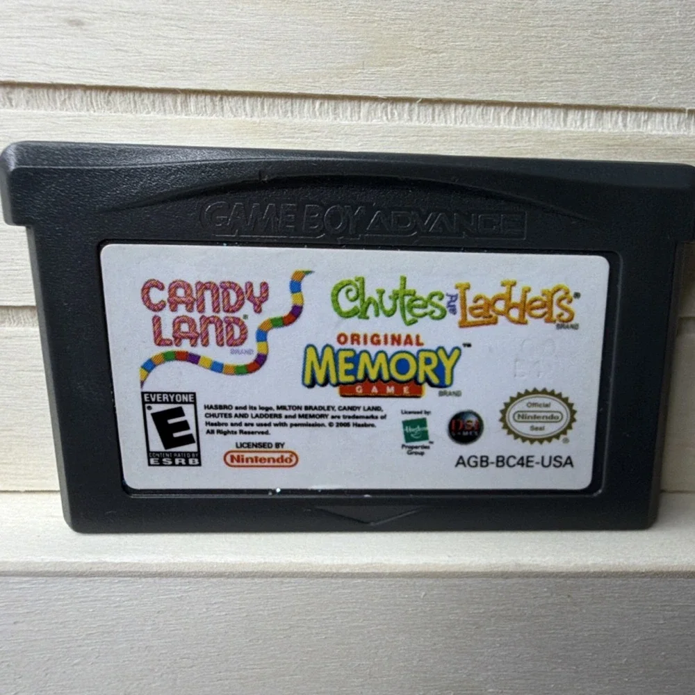 Nintendo GB Advance - Wild Thornberrys , Pirates of Caribbean, Candy Land Memory